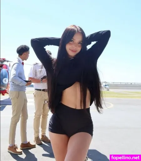 Lyna Com2000 OnlyFans Thumbnail #sZP5shTiMD