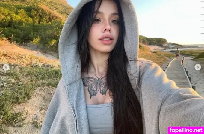 Lyna Com2000 Main Profile Photo