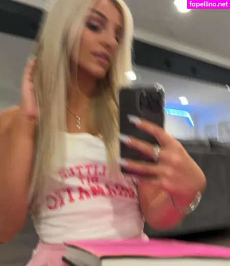 Lyndalessandro OnlyFans Thumbnail #6yNw6pdx2W