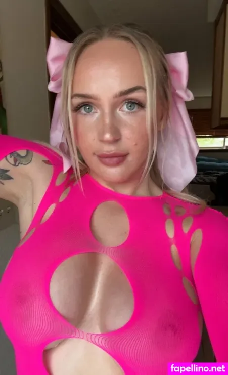 Lyndsi Sark Main Profile Photo