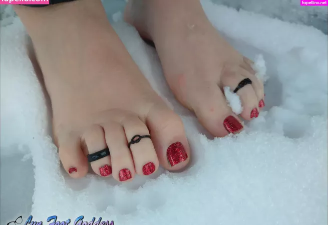 Lynfootgoddess OnlyFans Thumbnail #97LIljhUu8
