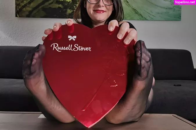 Lynfootgoddess OnlyFans Thumbnail #kCJcGjo1dB