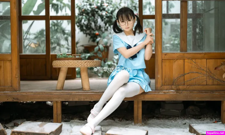 Lynnli7698 OnlyFans Thumbnail #eedweRbdDc