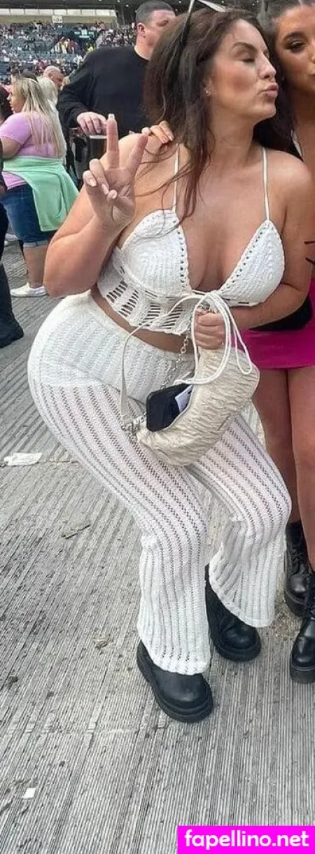 Lynsey B Main Profile Photo