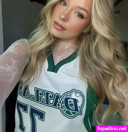 Lynzie Fulton OnlyFans Thumbnail #L1wHvllgW5