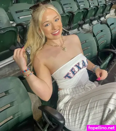 Lynzie Fulton OnlyFans Thumbnail #YxzkkmLUDh