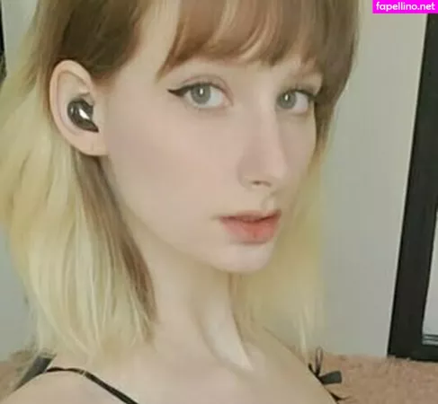 Lyra Fae 1 OnlyFans Thumbnail #ngS3Ot2Fs7