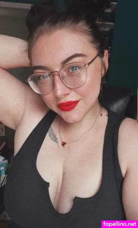 Lyrafaefree OnlyFans Thumbnail #VxwfXYg07Q