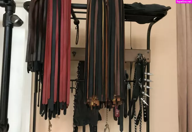 Lyralockhart OnlyFans Thumbnail #orFn0mqIvV