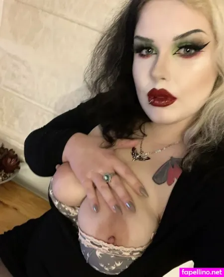 Lyralumina OnlyFans Thumbnail #lzRfBCJvYC