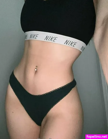 Lyrascarlett OnlyFans Thumbnail #bHoMVcf47o