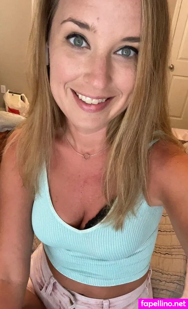 lyric_in_my_head, made_with_moxie_ Nude Leaked OnlyFans Photo #LcbI3Zh3cM