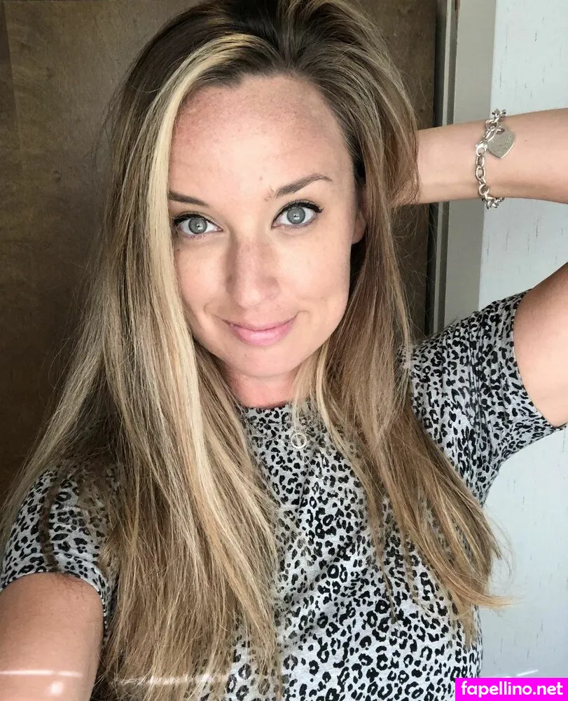 lyric_in_my_head, made_with_moxie_ Nude Leaked OnlyFans Photo #nD2blTXF4a