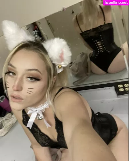 Lyric Kissman OnlyFans Thumbnail #Um15EDiRzt
