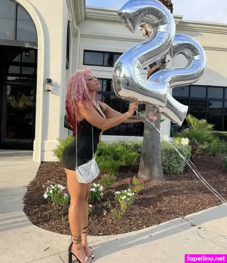 Lyric Swann OnlyFans Thumbnail #8kGt01ZLUi