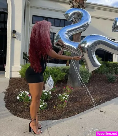 Lyric Swann OnlyFans Thumbnail #9Vwb5XBTj5