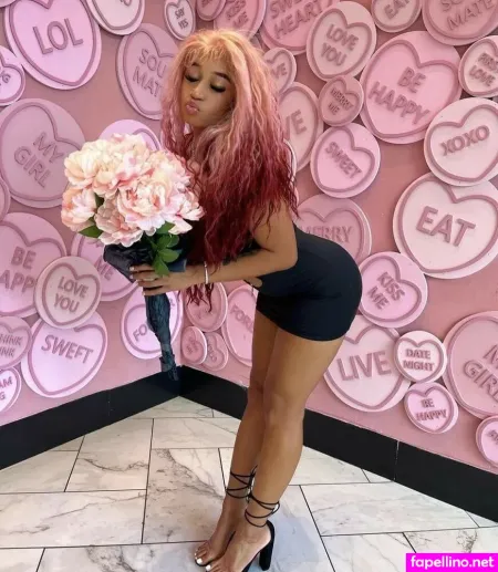 Lyric Swann OnlyFans Thumbnail #vPkmIL175j