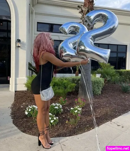 Lyric Swann OnlyFans Thumbnail #z01rzrzCrg