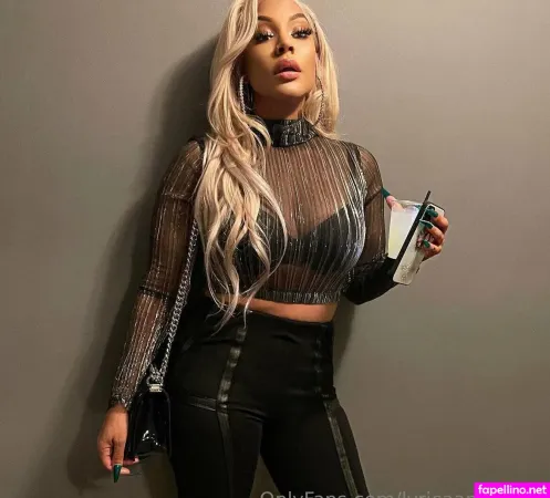 Lyricaanderson OnlyFans Thumbnail #IhnK5UTYdF