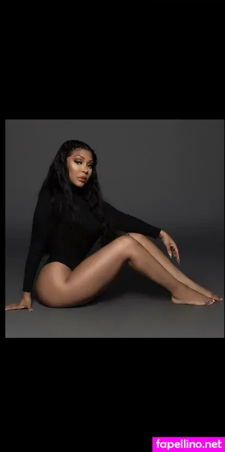 Lyricaanderson OnlyFans Thumbnail #Zhir25zEyb