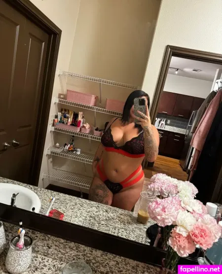 Lyriclush1 OnlyFans Thumbnail #LfubwKibEb