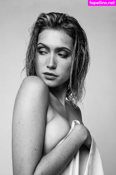 Lysandre Nadeau OnlyFans Thumbnail #i1oMNVWJrC