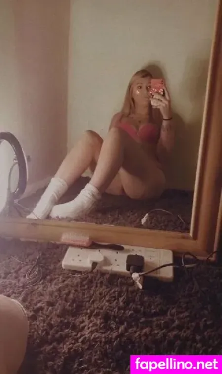 Lyshh123 OnlyFans Thumbnail #Qmxe7bAbOA