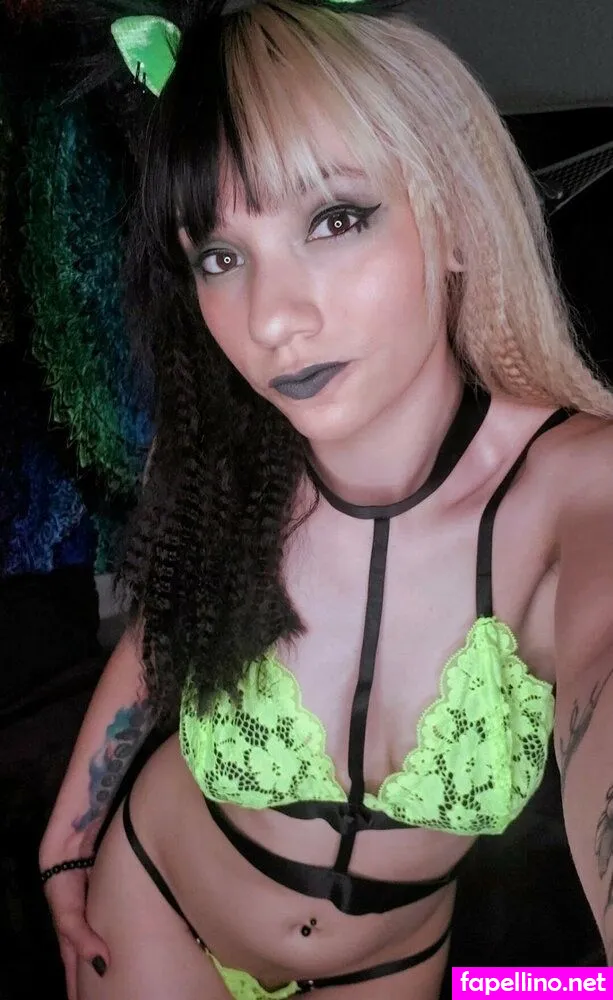 Kinky Kitten, lilkinkyykitten, love.lyssa_ Nude Leaked OnlyFans Photo #35PXxcRvOJ