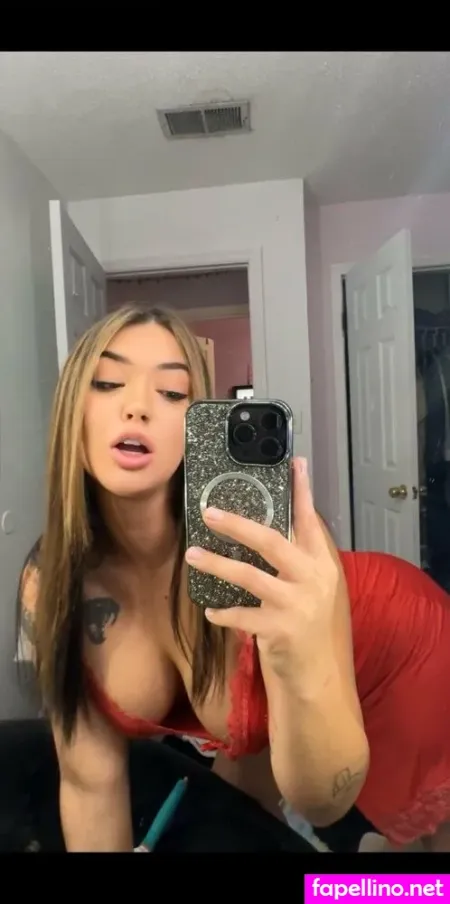 Lyssakegles OnlyFans Thumbnail #yRP0l6KLj5