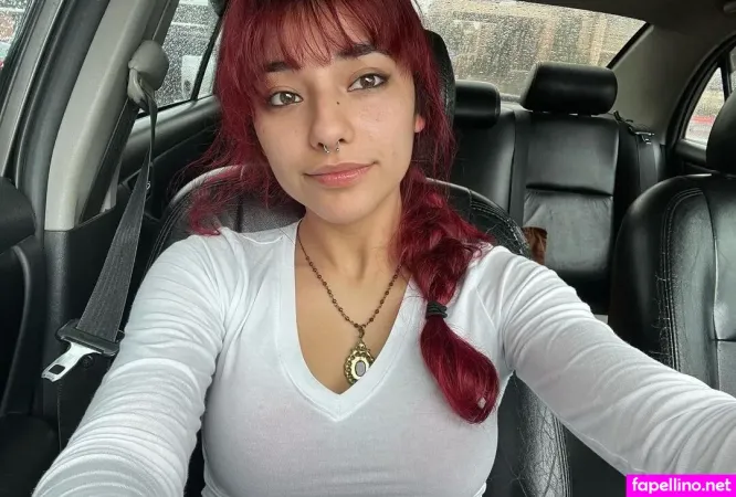 Lyssalevin OnlyFans Thumbnail #yUWcMAewV2