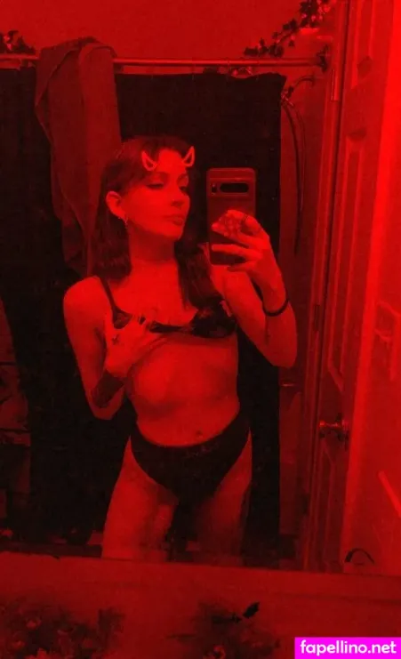 Lyssapayne OnlyFans Thumbnail #0mMhO4wiSP