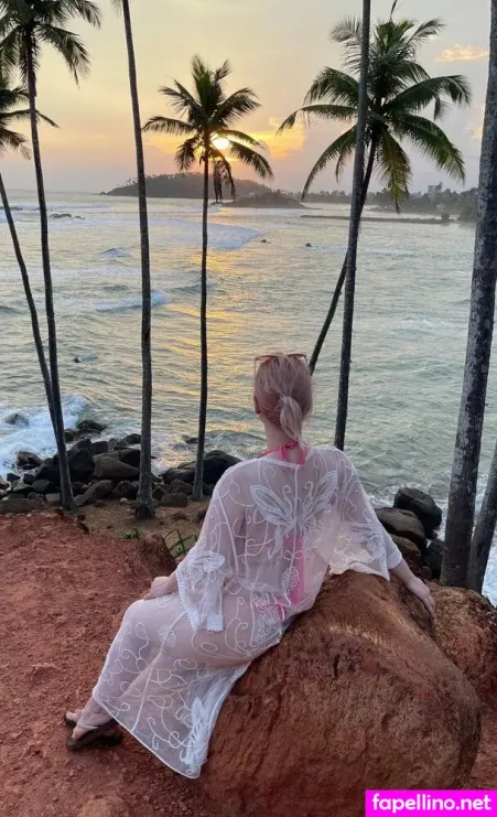 Lyssatee OnlyFans Thumbnail #OPZgnjBkU9