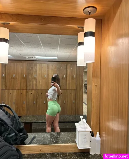 Lyssathebaby OnlyFans Thumbnail #WmuNM72Who