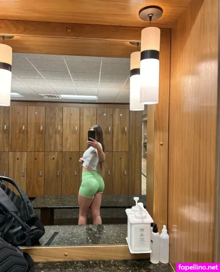 Lyssathebaby OnlyFans Thumbnail #jhv7AGIcdo