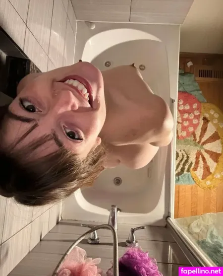 Lyssjordan OnlyFans Thumbnail #DFH5zbJNWl