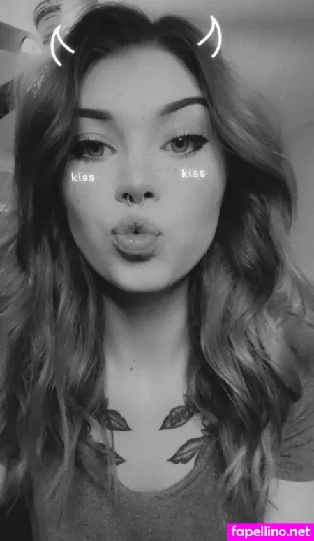 Lyssybaby OnlyFans Thumbnail #2gJAH0tXOc