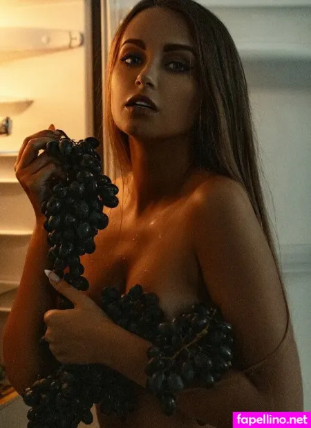 Lyubov Gulyak OnlyFans Thumbnail #mFjsgew4VF