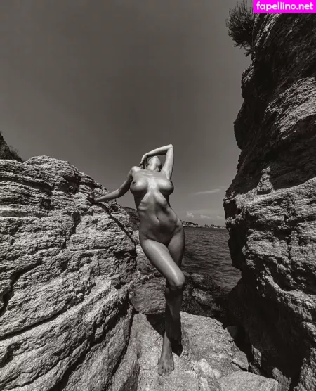 Lyubovvomne OnlyFans Thumbnail #HyLSeT5pox