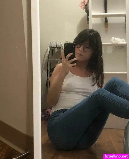 Lyvori OnlyFans Thumbnail #KNl0qt4wJM