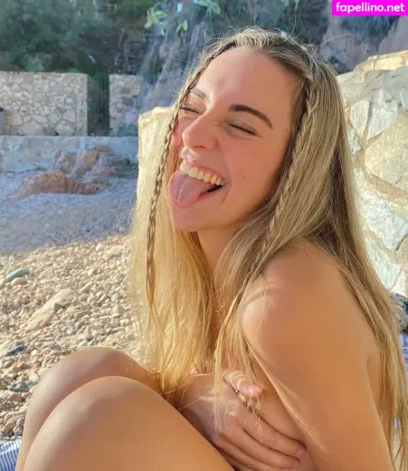 Lyzabeeth OnlyFans Thumbnail #RhYhei3sZM