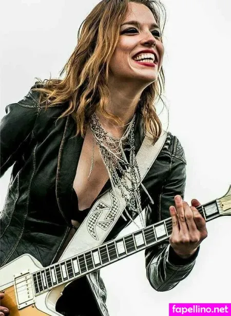 Lzzy Hale OnlyFans Thumbnail #NYSfDxdvcX