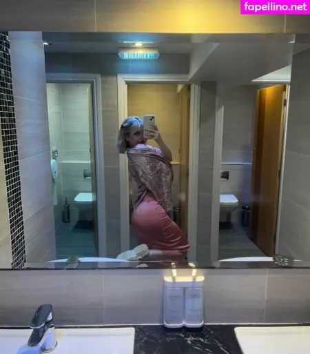 M Ae 3 1 OnlyFans Thumbnail #61o1EY4W6g