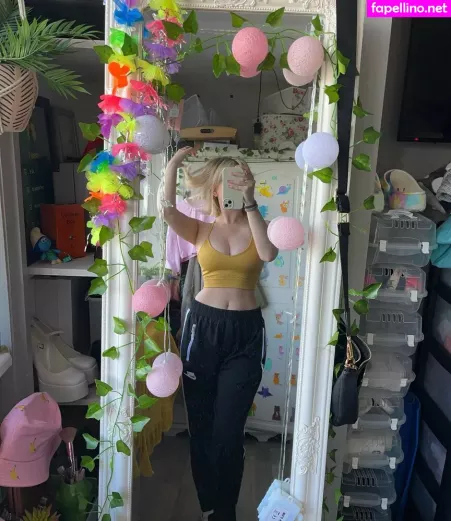 M Ae 3 1 OnlyFans Thumbnail #wgPfbB3xia