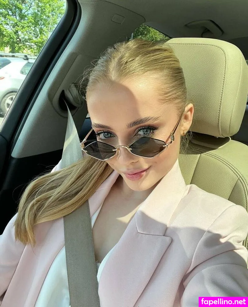 kqleha_maria_0r238, m_mashaxx Nude Leaked OnlyFans Photo #9acnV2HR83