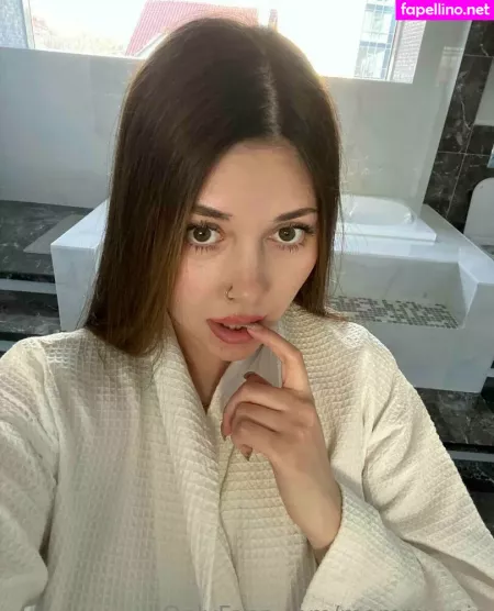 M Pie OnlyFans Thumbnail #VCZFWUavwA