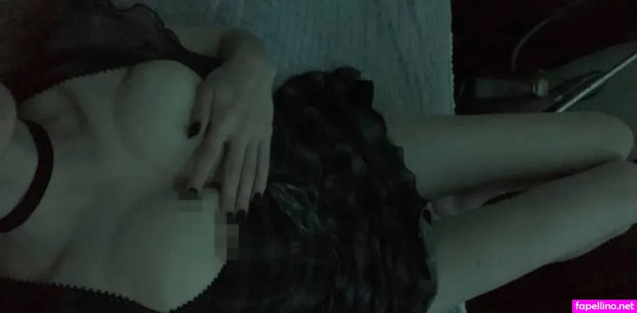 M Uselessbeauty OnlyFans Thumbnail #92vD6YDTqO