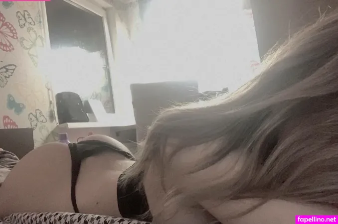 M Uselessbeauty OnlyFans Thumbnail #atemzug6Sc