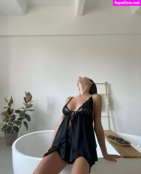 M Yavorskay OnlyFans Thumbnail #y3xjNBRezC