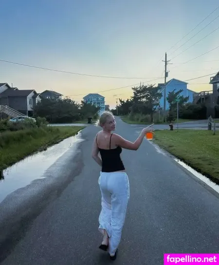 M00bie OnlyFans Thumbnail #IoLN8Zt0j9