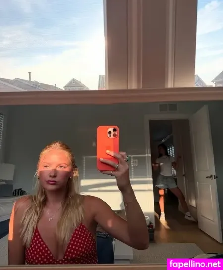 M00bie OnlyFans Thumbnail #Zw4KDBM77i